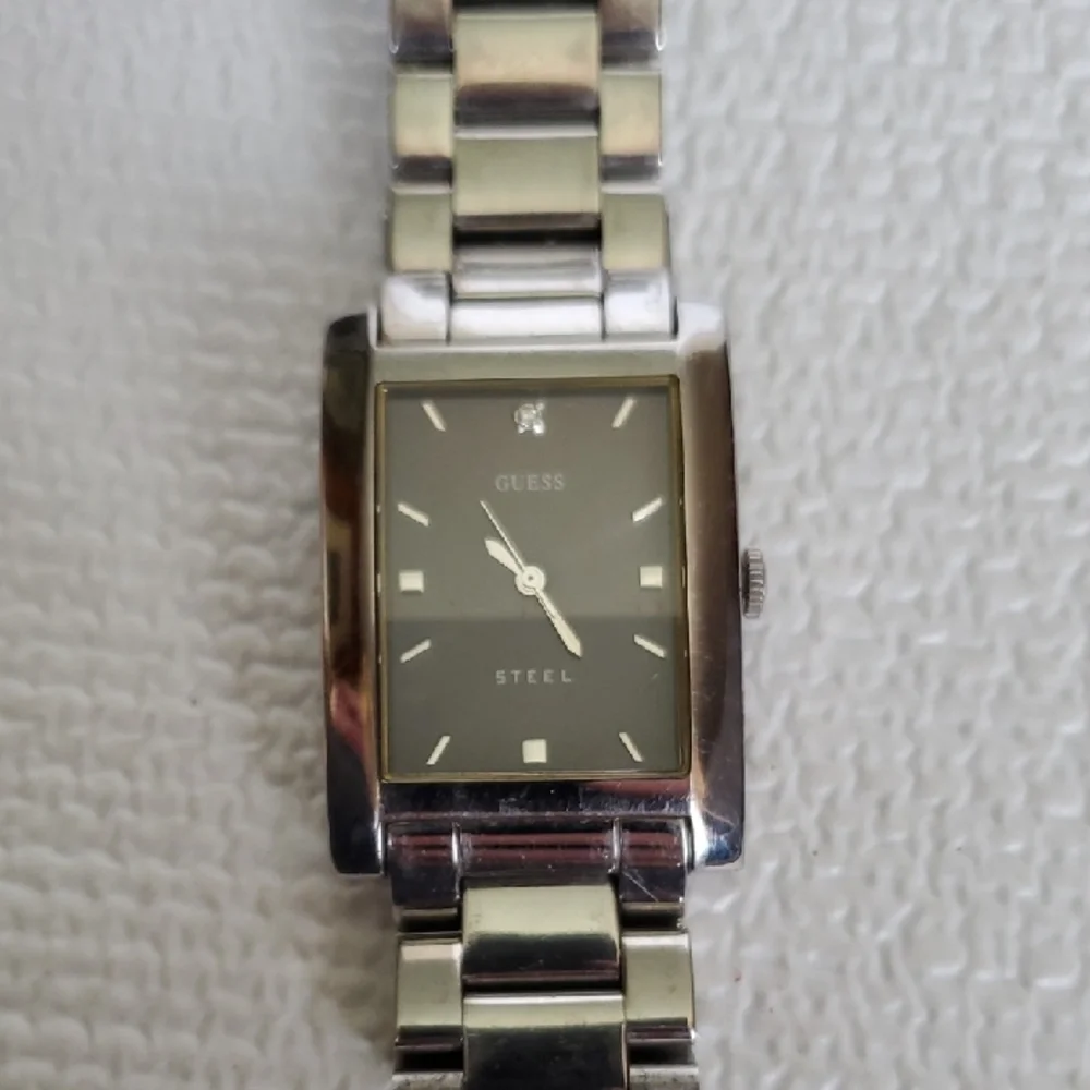 Guess Steel Men's Watch with Black Dial G95184G